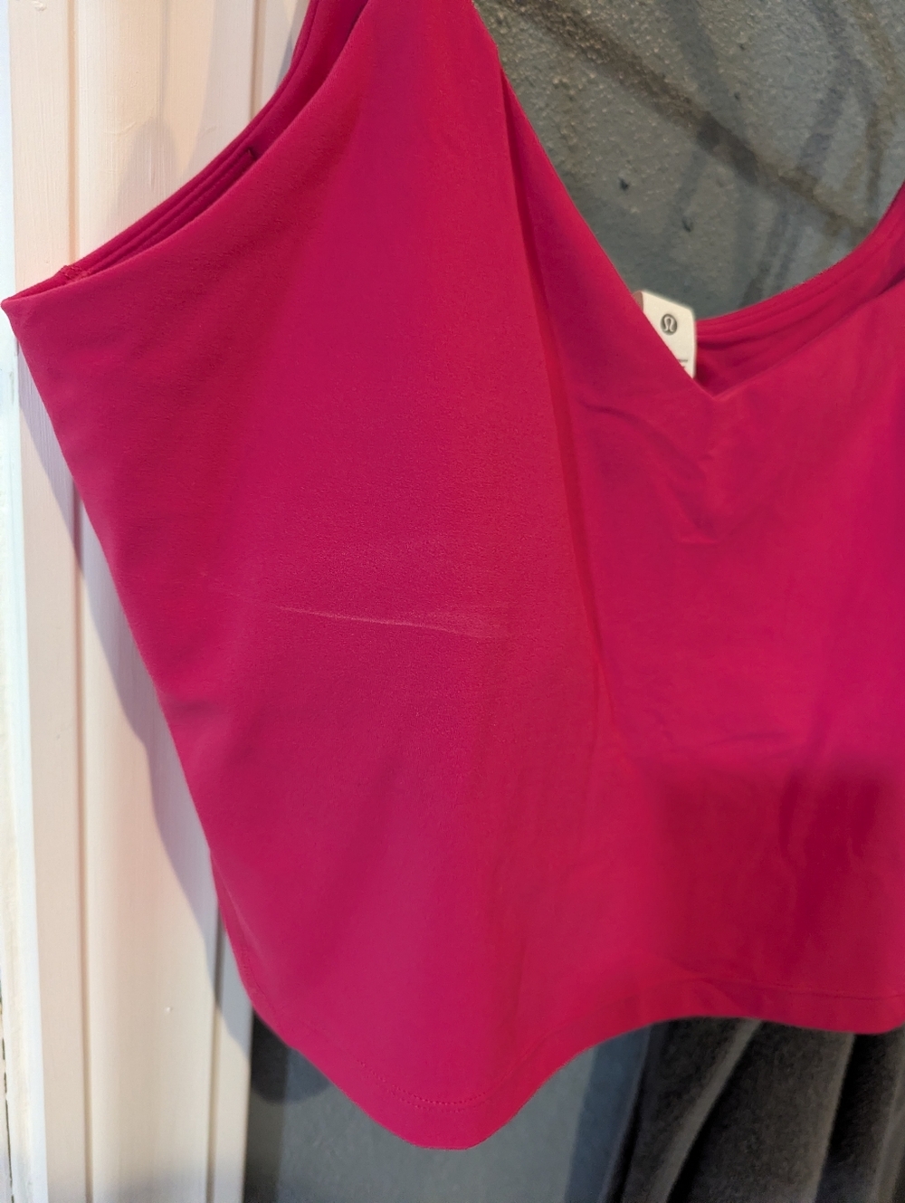 Align Cropped Cami Tank - Picture 3 of 4